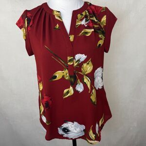 Fun2Fun Women Top Sz XS Burgundy Big Flowers Splitneck Cap Sleeves